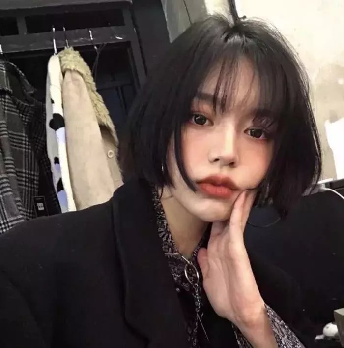 黑暗中的吟唱 高清封面